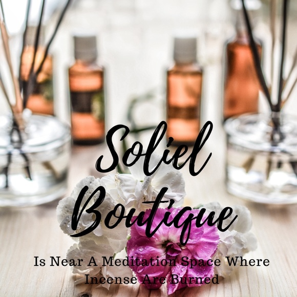 NIKE Dri-Fit V-Neck Top - Picture 5 of 5